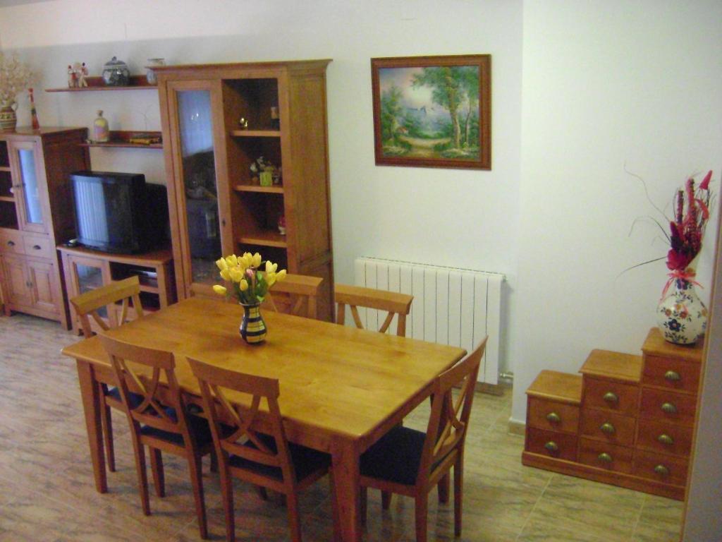 Apartamentos Pirineos Ordesa El Pueyo de Araguás Rom bilde